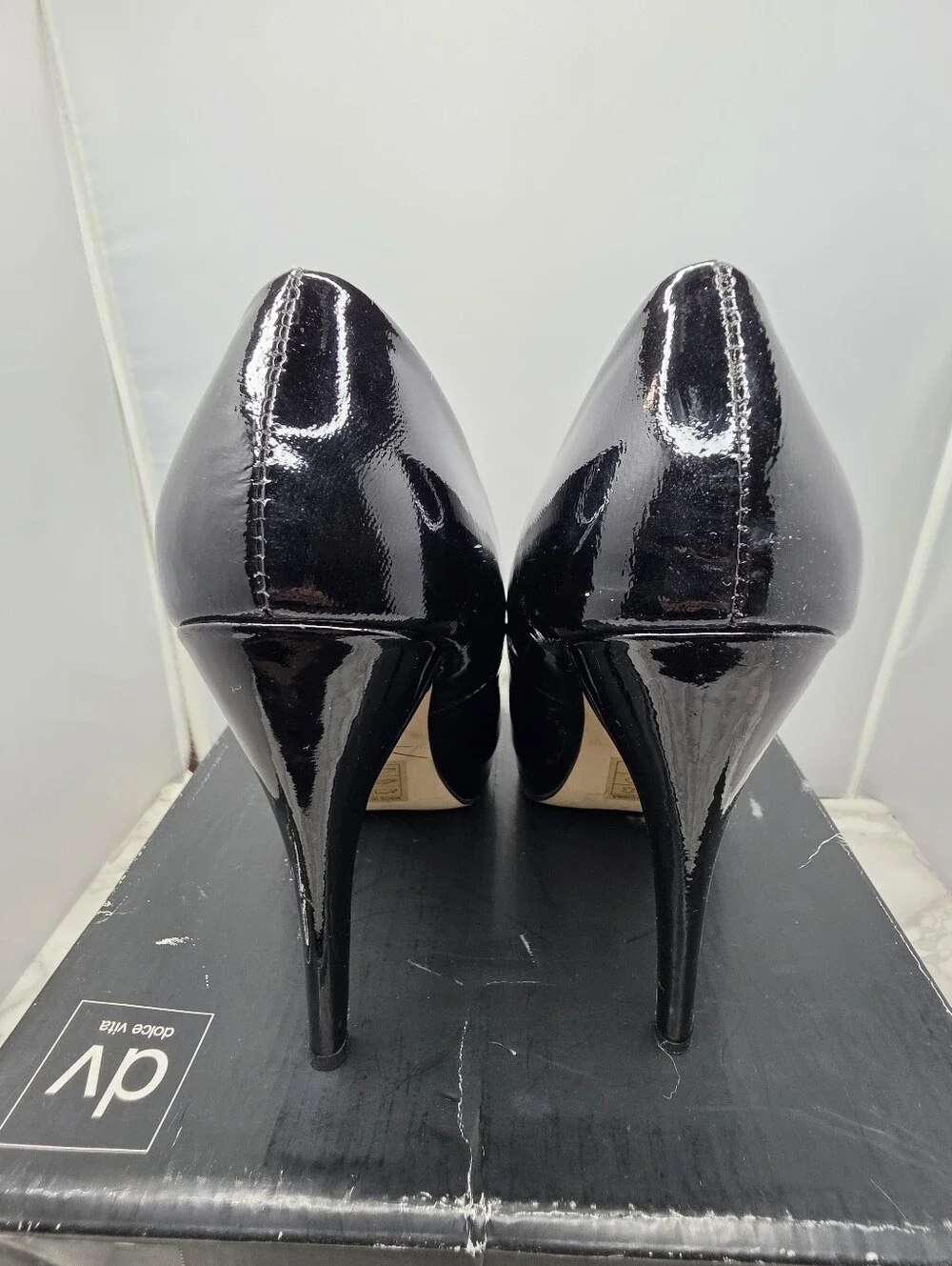 Dolce Vita pre loved